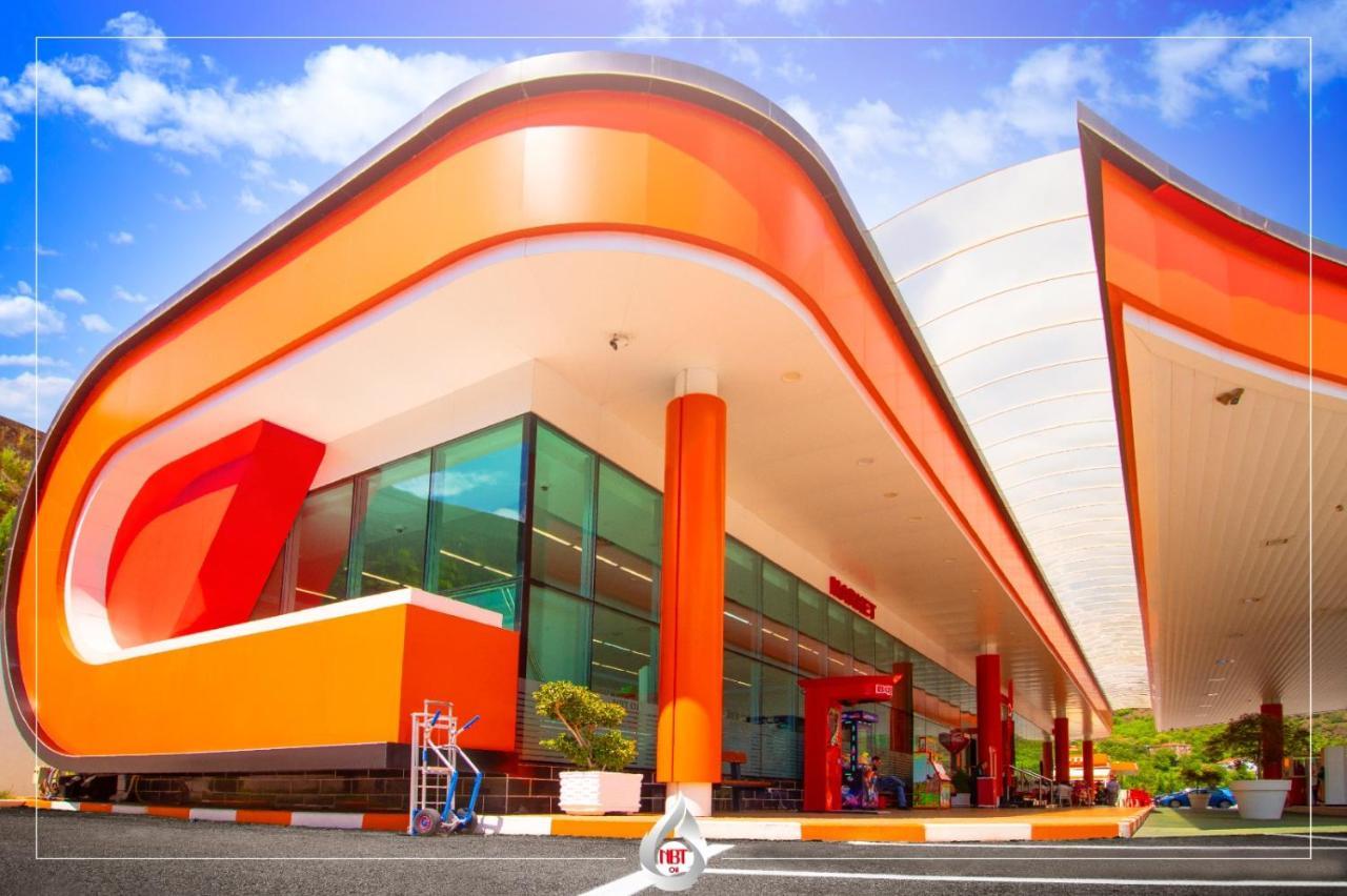 Nbt Hotel Reps Kukes Exterior photo